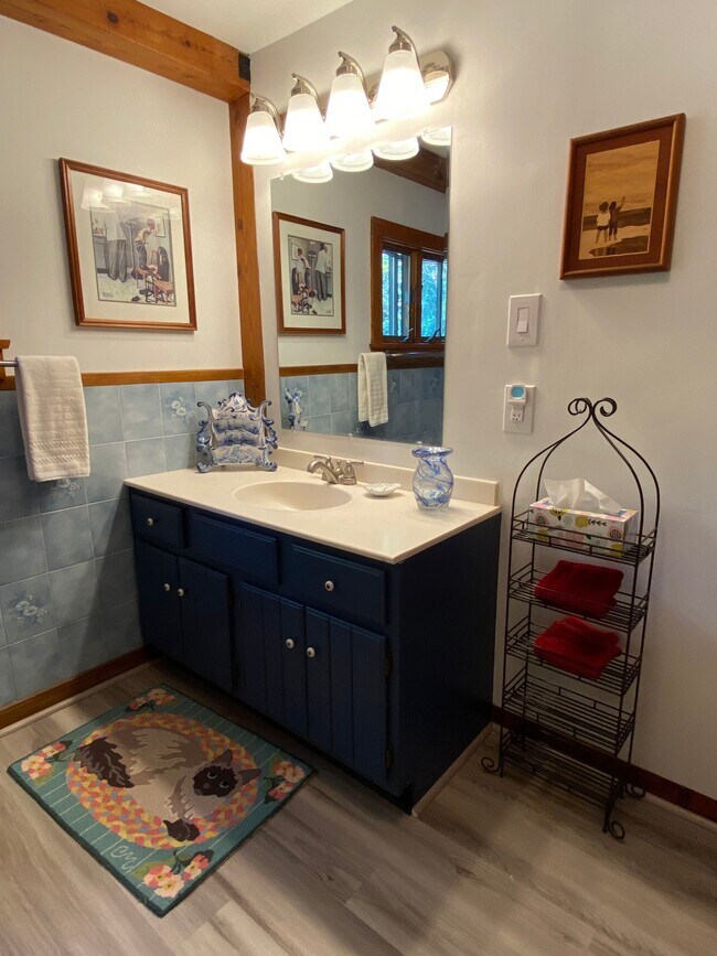 Building Photo - 104 Underwood Rd