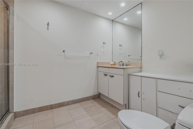Building Photo - 7700 Collins Ave