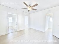 Building Photo - 1024 E 75th St