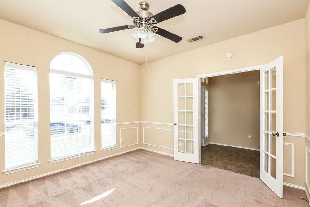 Building Photo - 1313 Pepperfield Ct