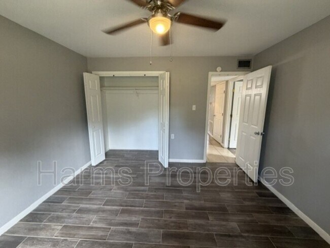 Building Photo - 3630 Fish Hook Ln