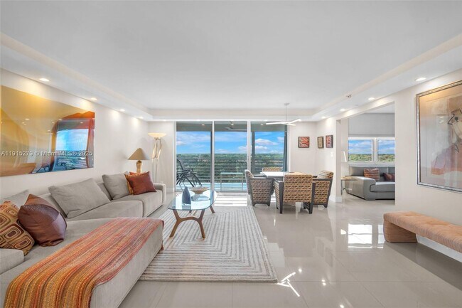 Building Photo - 3507 Oaks Way