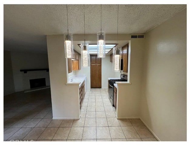 Building Photo - 2364 S Cutty Way