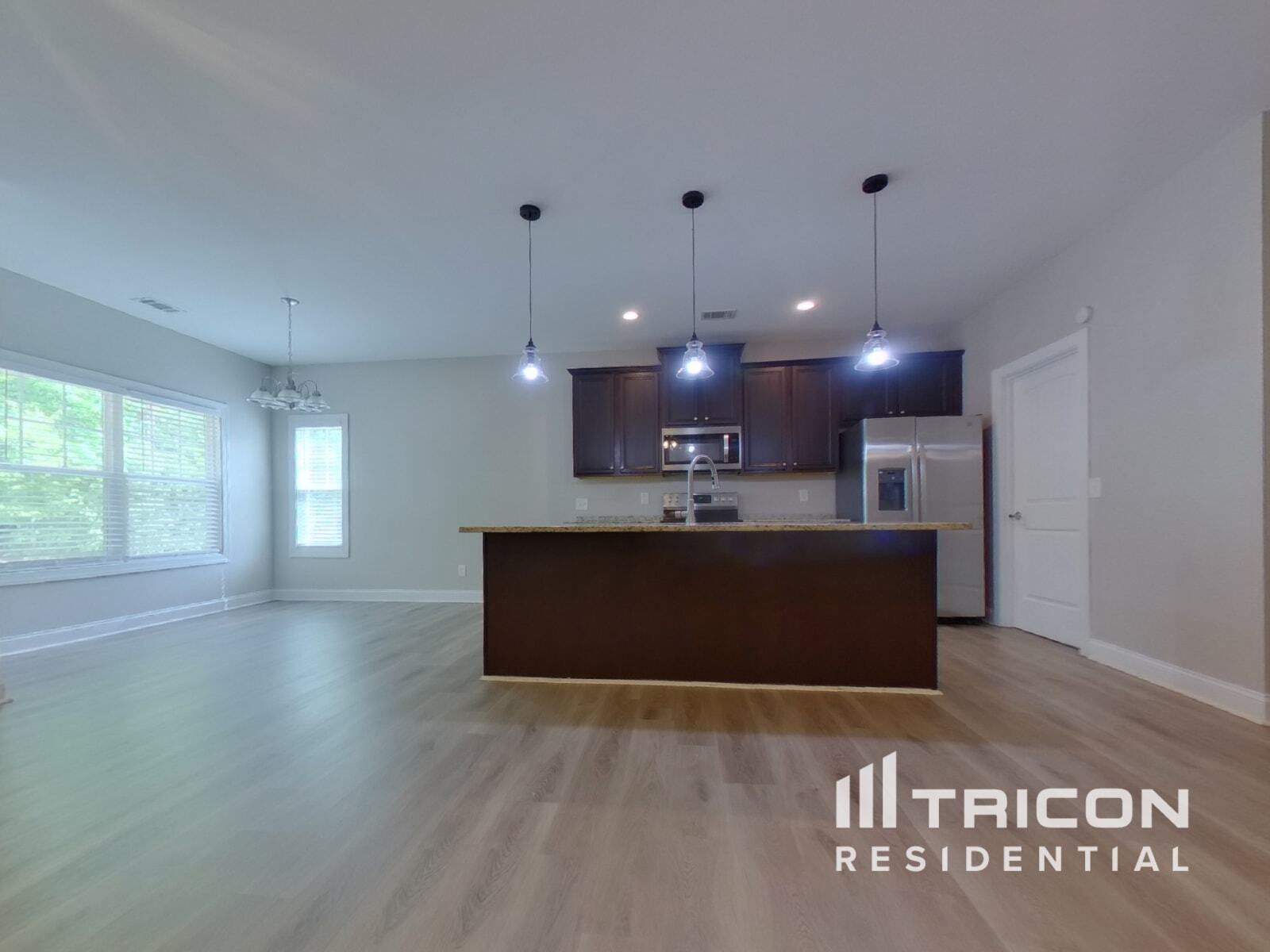 Building Photo - 128 Iverson Pl