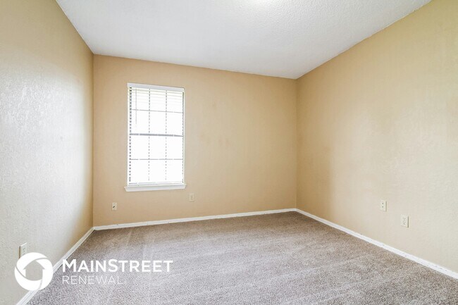 Building Photo - 417 Cypress Dr