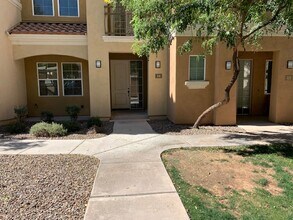 Building Photo - Condo in walking distance to downtown Chandler
