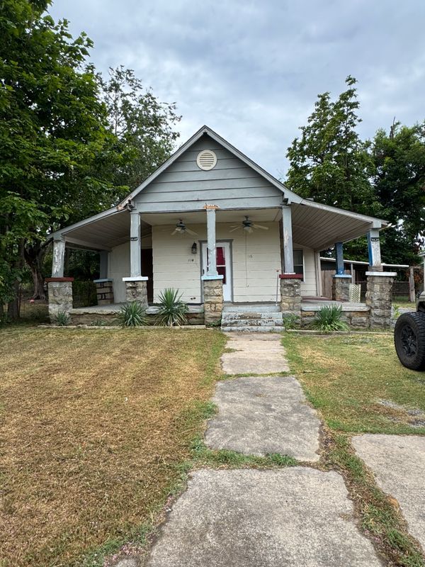 Primary Photo - 116 E Jackson Ave