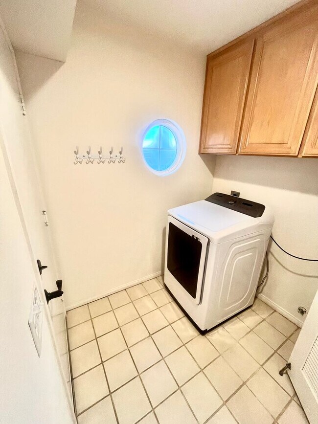 Building Photo - Single story detached home in the Coronado beach community Coronado Cays