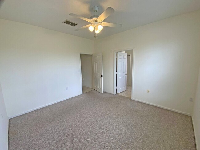 Building Photo - 1603 Prestwick Pl