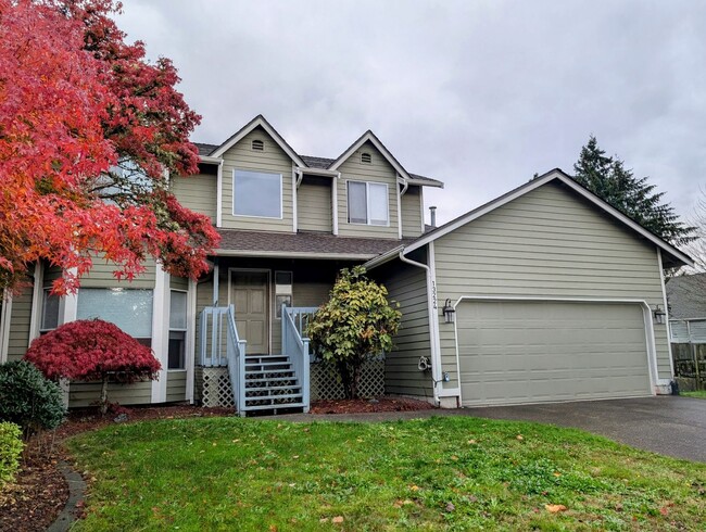 Building Photo - Luxury South Tacoma Home For Rent - Corner...