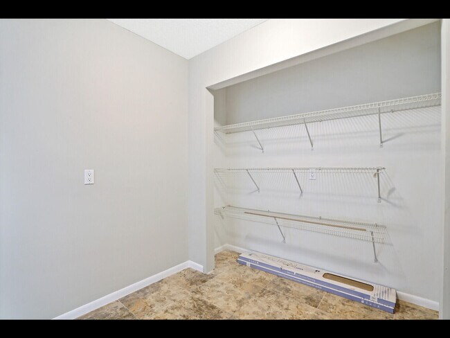 Building Photo - 3636 Whitehall Dr