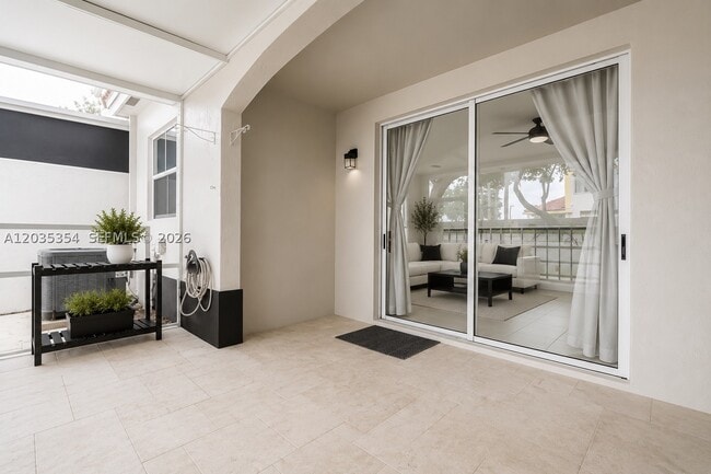 Building Photo - 102 Riverwalk Cir