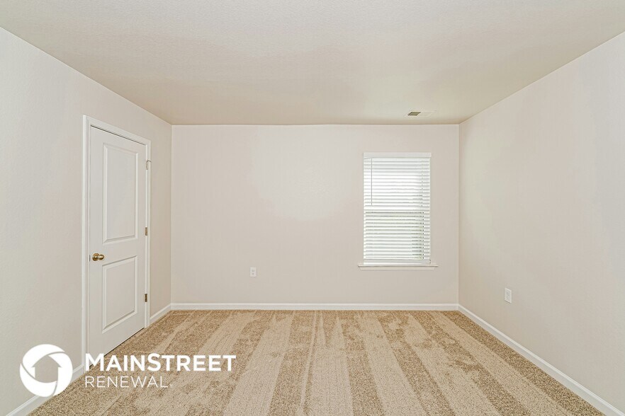 Building Photo - 1064 Pilgrim Ln