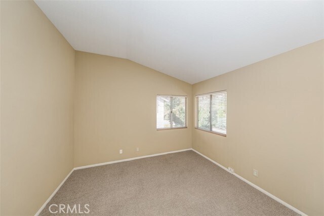 Building Photo - 2568 La Salle Pointe