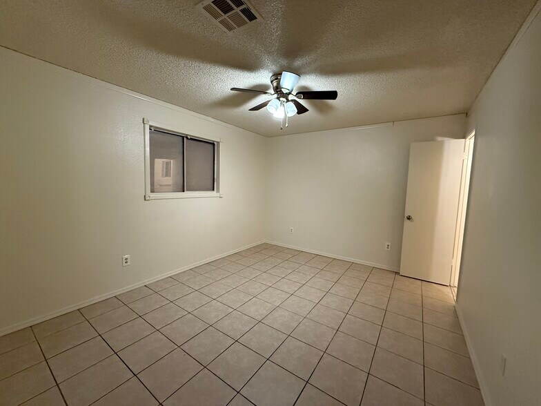 2nd Bedroom - 126 W Barrus Pl