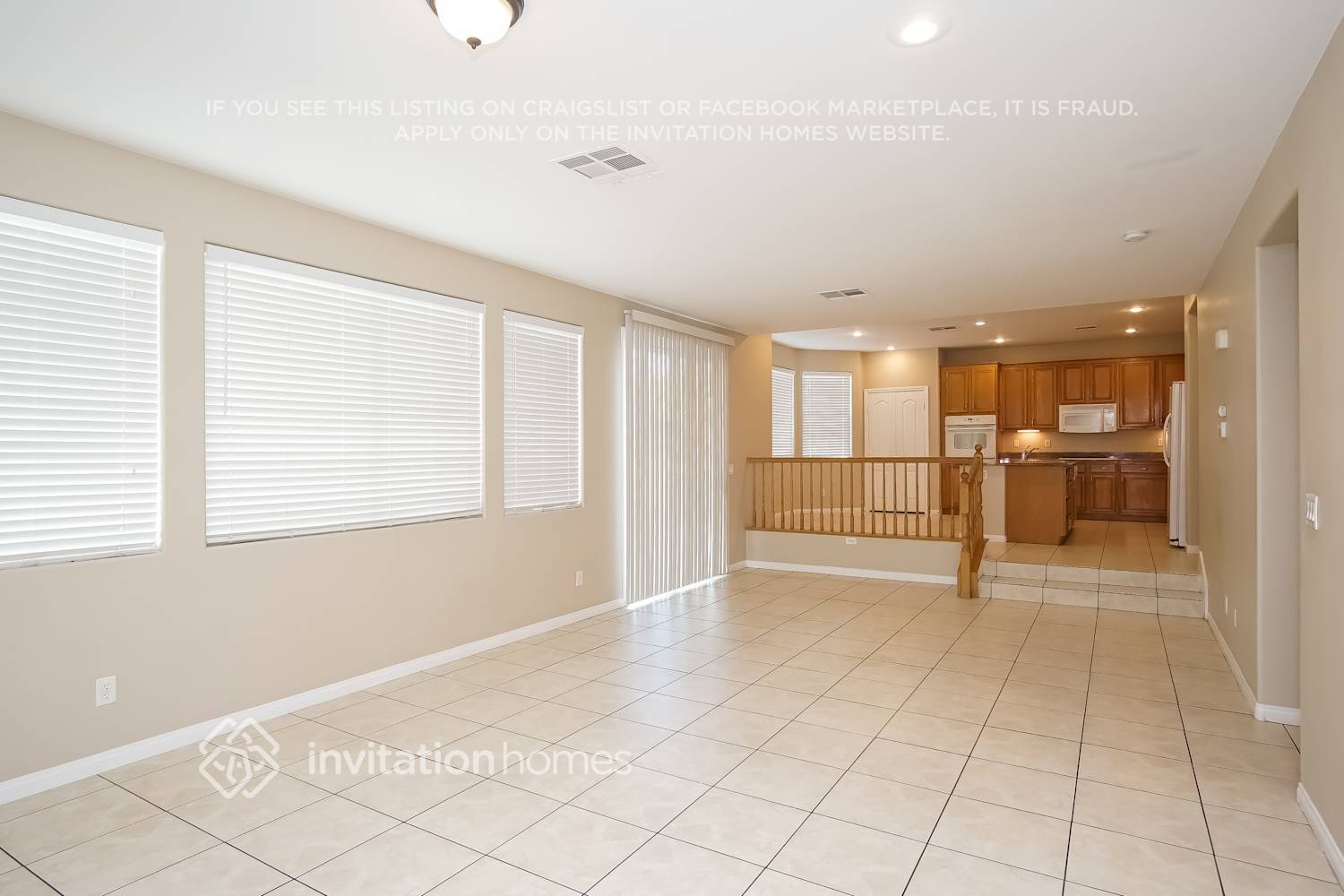 Building Photo - 915 Golden Poppy St