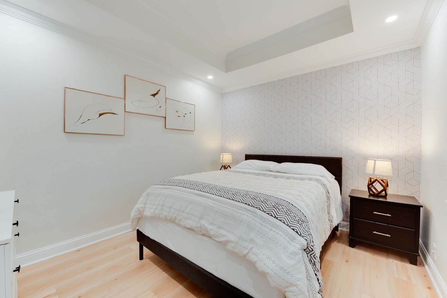 Building Photo - 1505 Durango Dr