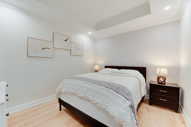 Building Photo - 1505 Durango Dr