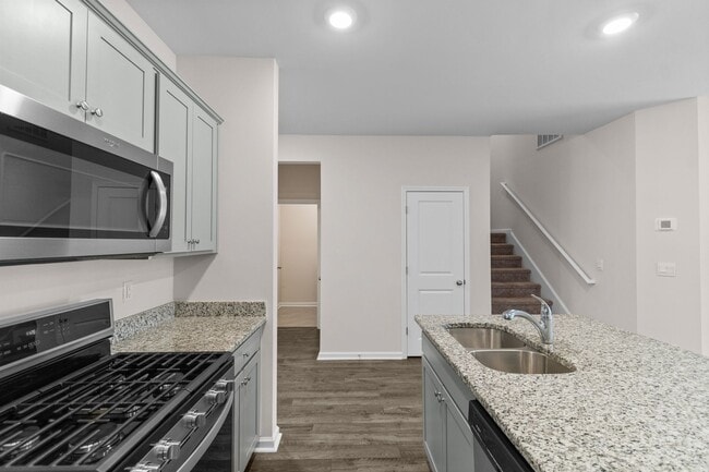 Building Photo - Bell's Lake Circle