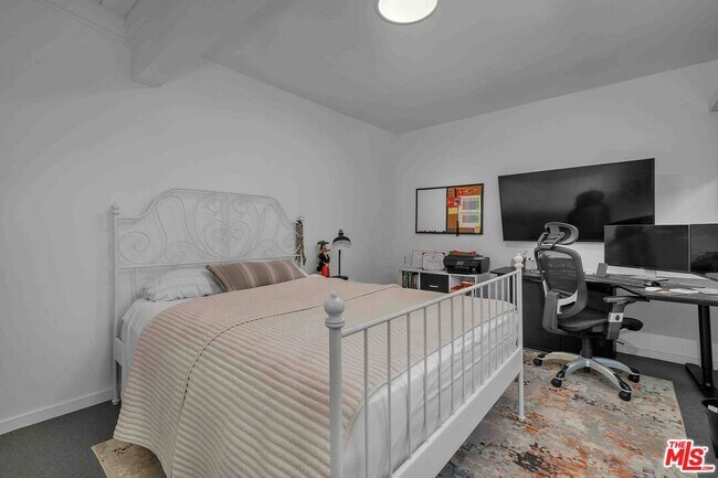 Building Photo - 3436 S Centinela Ave