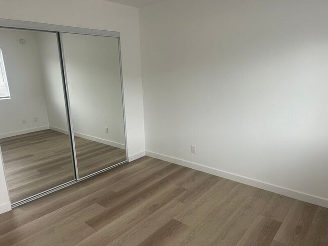 Building Photo - 8603 Fenwick St