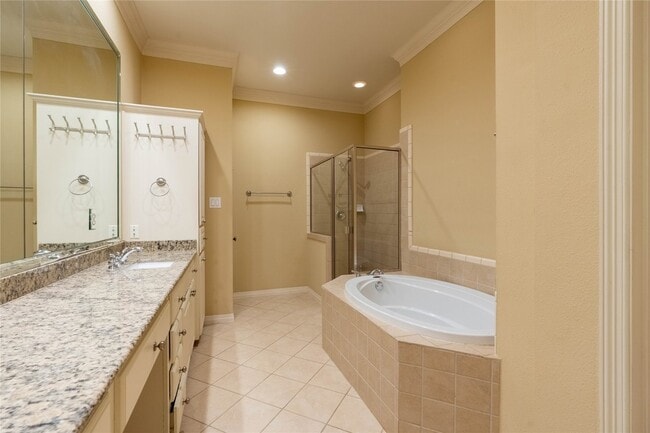 Building Photo - 18119 Frankford Lakes Cir