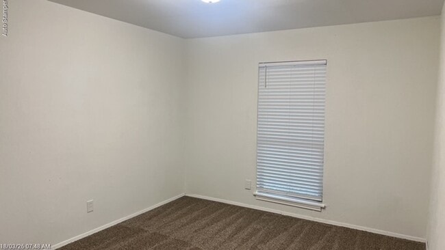 Building Photo - 609 Live Oak Dr