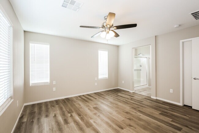 Building Photo - 4397 Fire Glow Ave