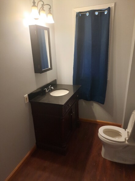 Building Photo - 305 W Berwick St