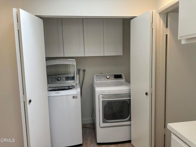 Building Photo - 2251 Portola Ln