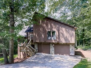 Building Photo - 932 Blackwell Trail
