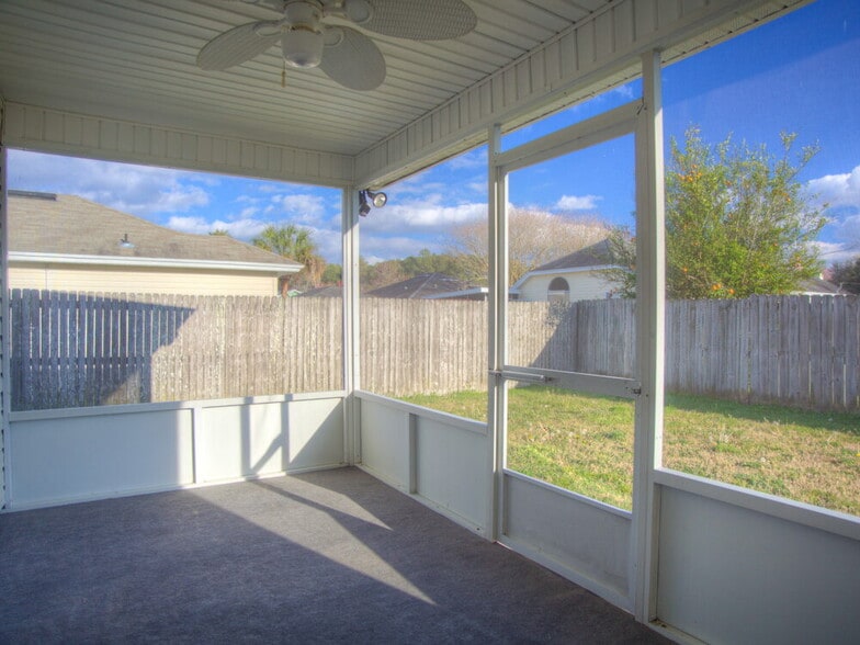 Building Photo - 3374 Guernsey Ct