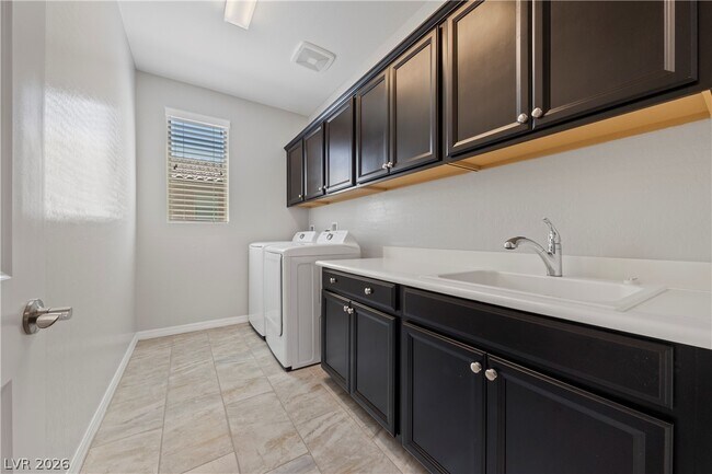 Building Photo - 7164 Sage Wren Ct