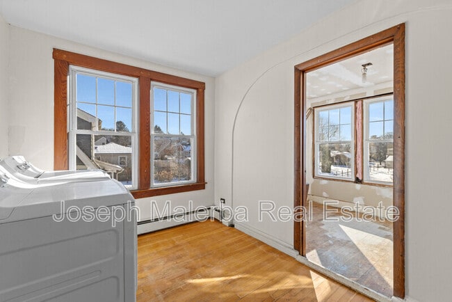 Building Photo - 95-97 Ashland St