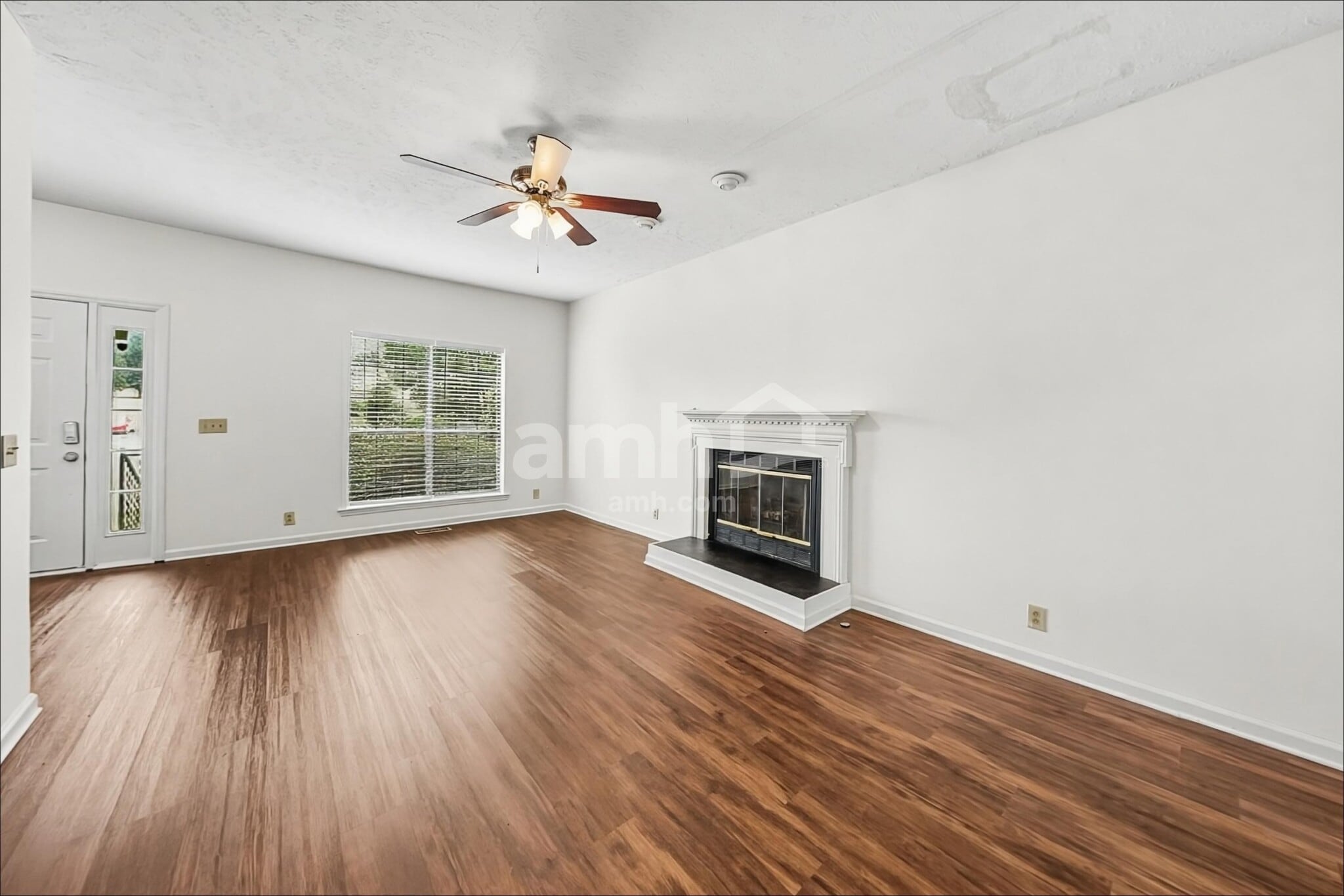 Building Photo - 924 Colo Cove