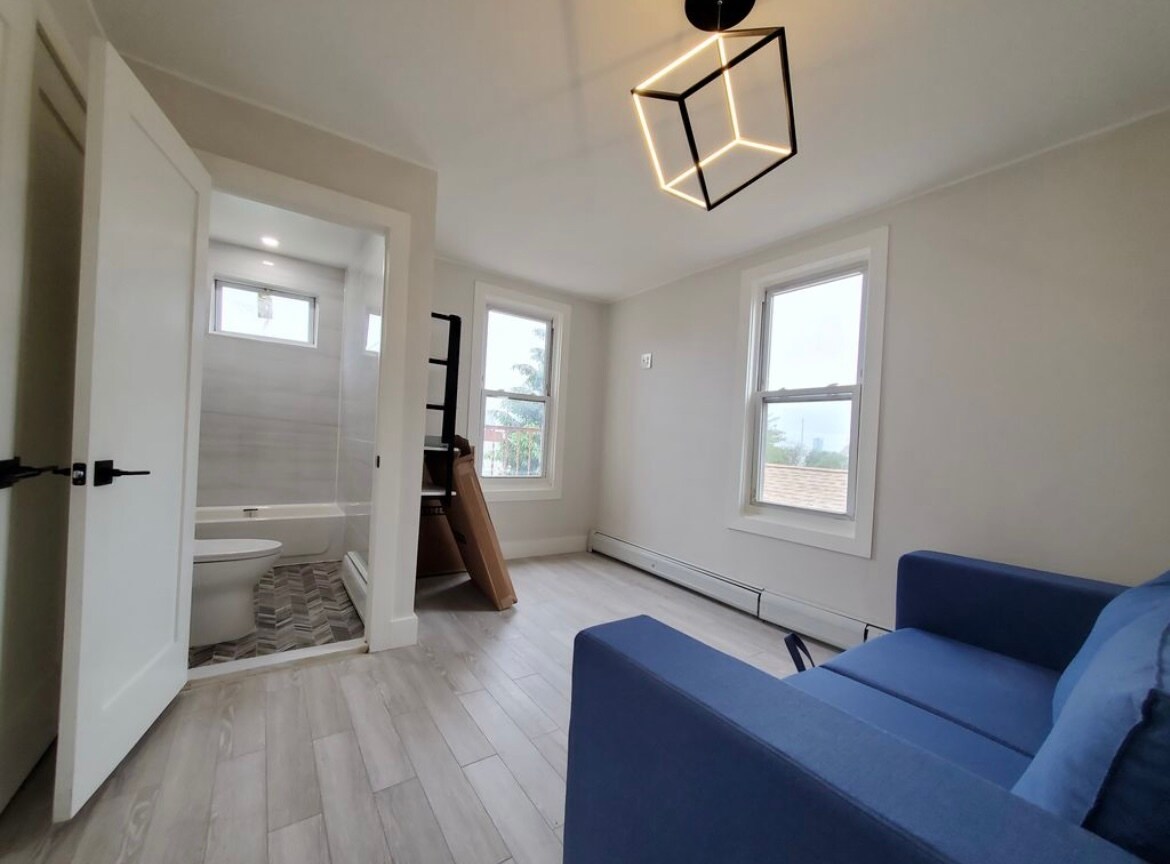 68 Bevan St #11 - 66 Bevan St