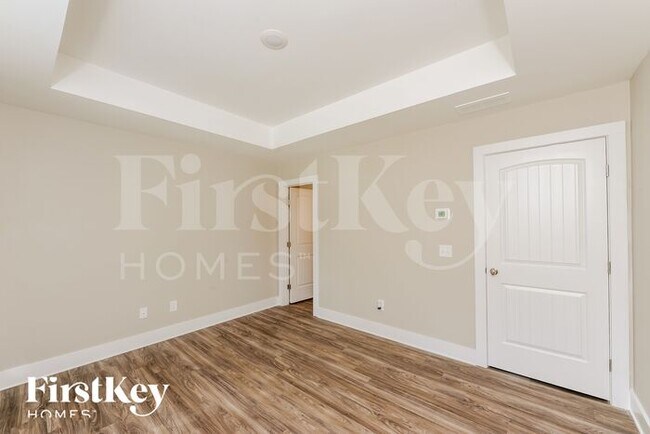 Building Photo - 3725 Corvette St