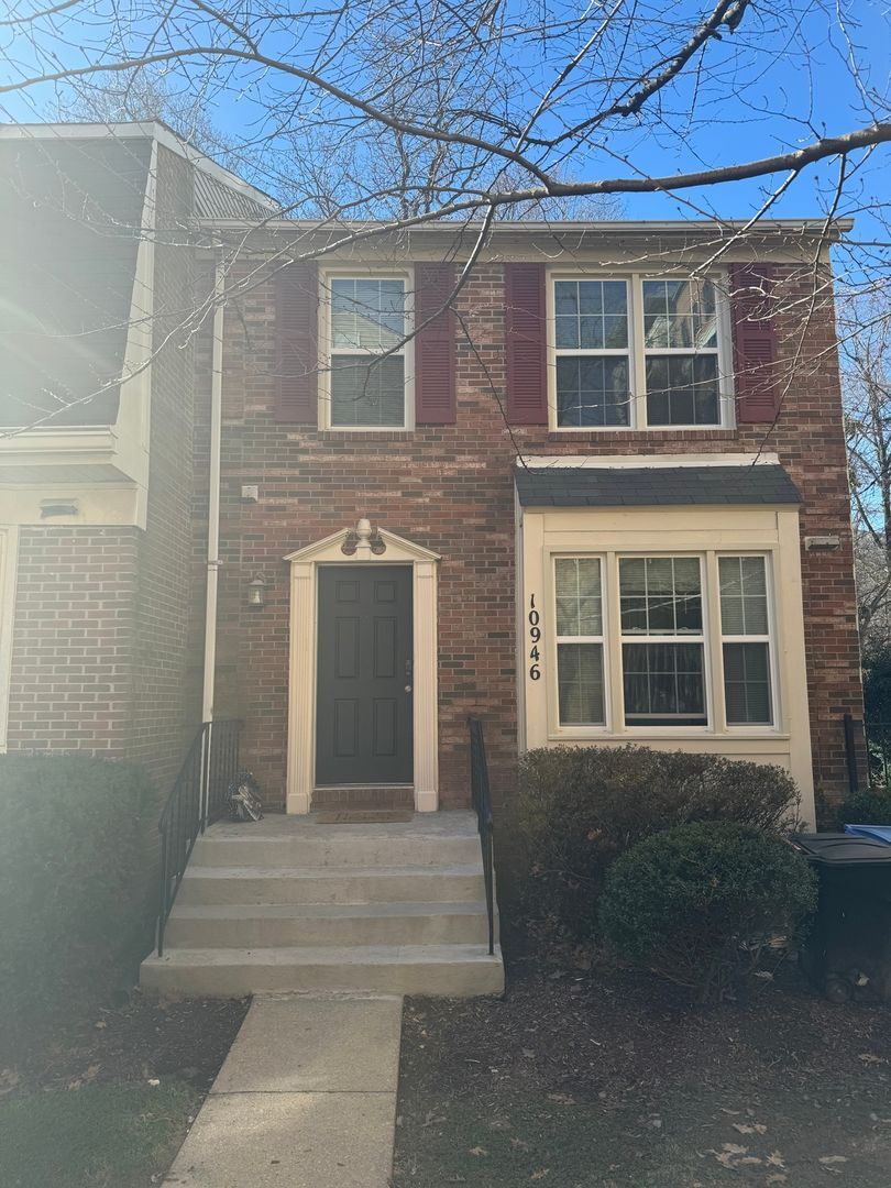 Building Photo - 10946 Rampart Way