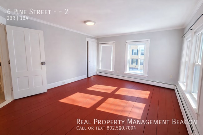 Building Photo - 6 Pine St