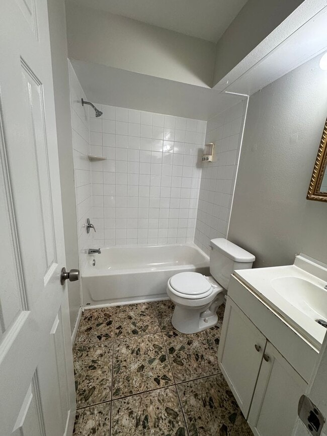 Building Photo - Spacious Poinciana Townhome