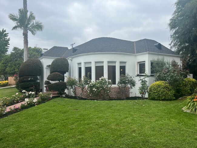 Building Photo - 1744 Stanton Ave