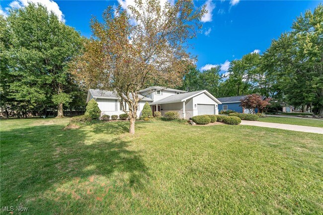 Building Photo - 1682 Mendelssohn Dr