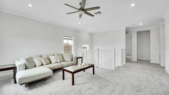 Building Photo - 601 Hookline Cir