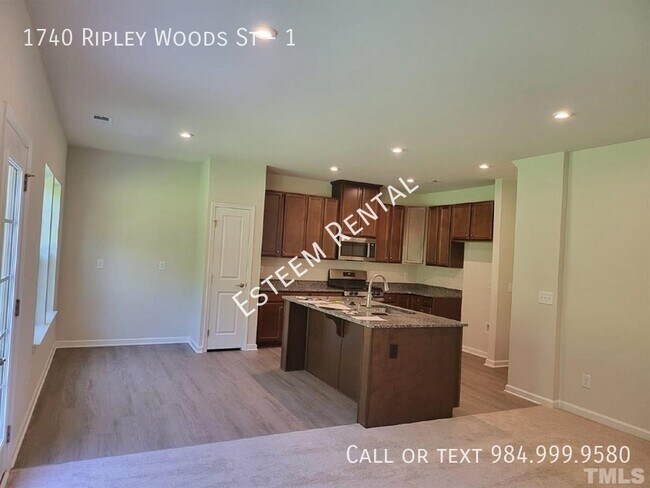 Building Photo - 1740 Ripley Woods St