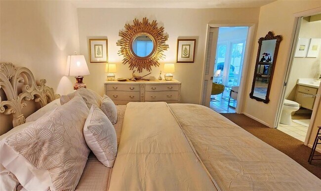 Building Photo - 329 Bernard Ave