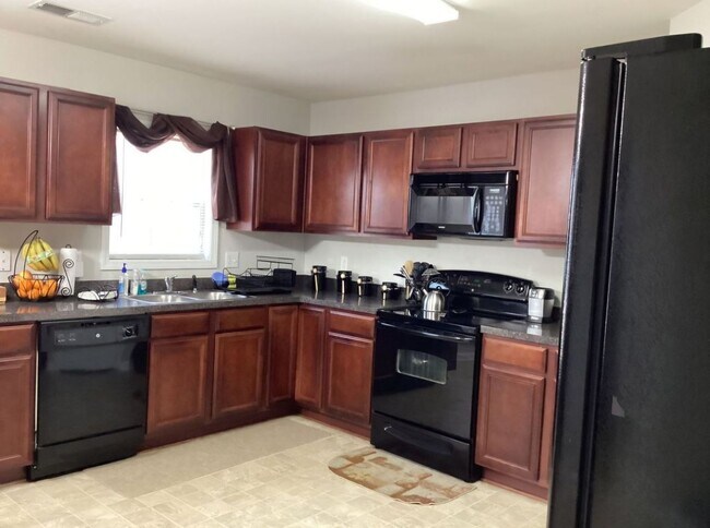 Building Photo - Beautiful 4 Bedroom Home in Farrow Pointe – Minutes from Downtown Columbia