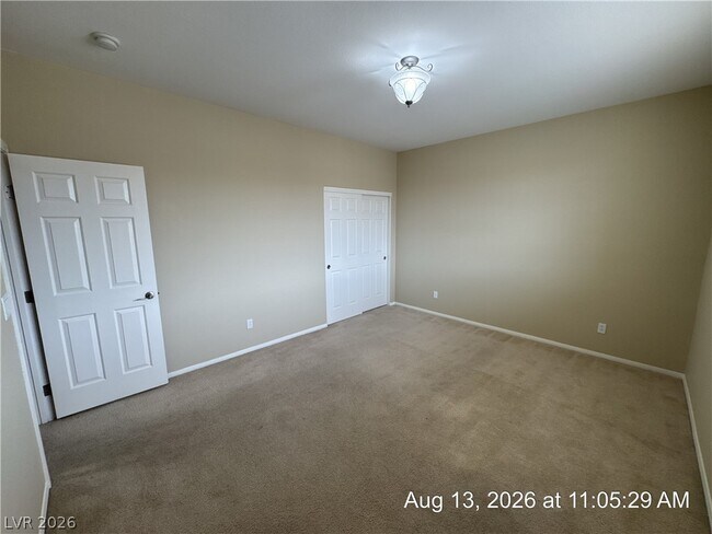 Building Photo - 2768 Craigmillar St