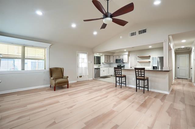Building Photo - 1273 Valencia Ln