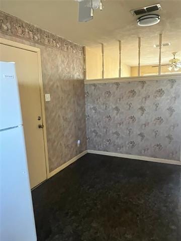 Building Photo - 6425 Central Park Blvd