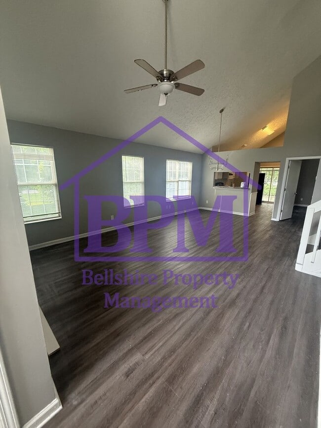 Building Photo - Freshly Updated 3 Bed, 2 Bath Home in Smyr...